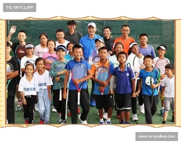 网球家长视角：陪伴子女参赛的成长见证